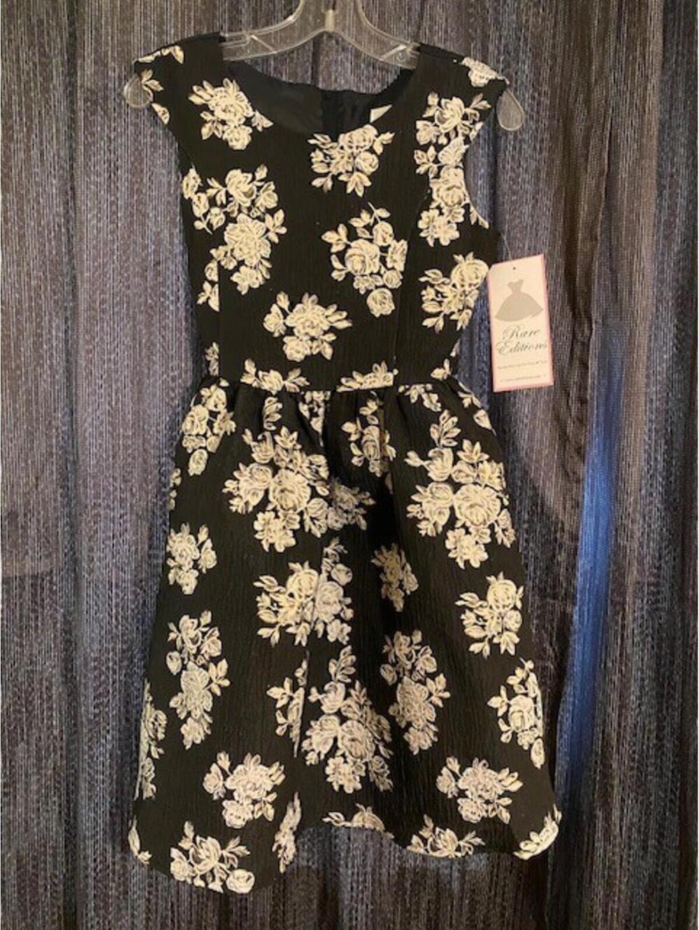 Rare Editions Women's Size 16 Black & White Floral Pattern Sleeveless Dress NWT